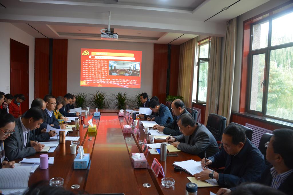 校党委书记梁亚民调研长青学院党建工作